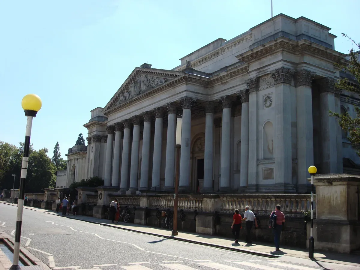 Columned facade of the Fitzwilliam Museum in Cambridge on a day trip from London